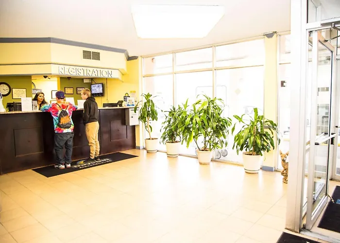 Days Inn By Wyndham Alexandria South
