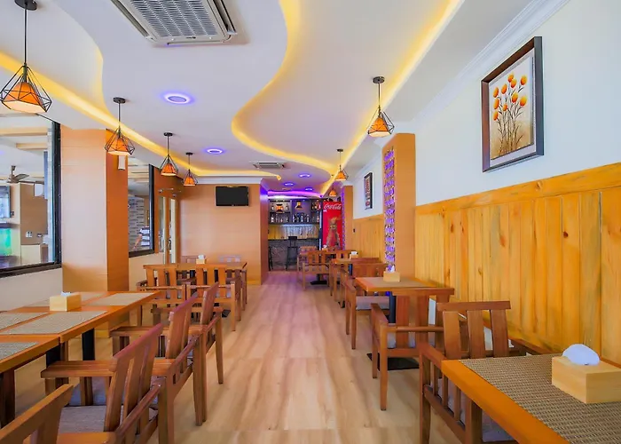Hotel Intourist Palace