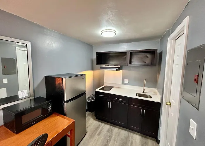 Sunwestern Suites