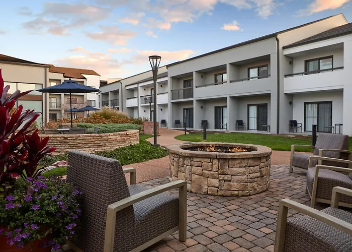 Courtyard St. Louis Creve Coeur