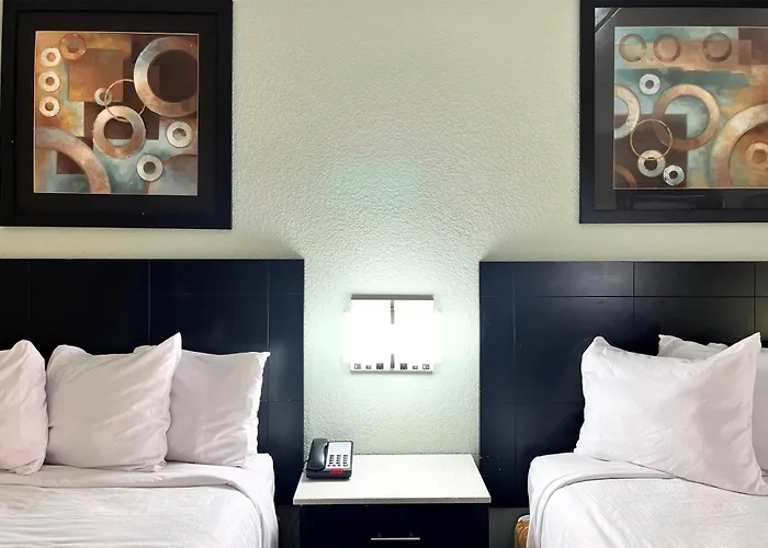 Baymont By Wyndham Cincinnati Sharonville