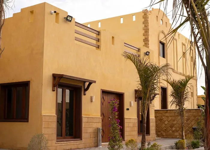Azad Siwa Hotel