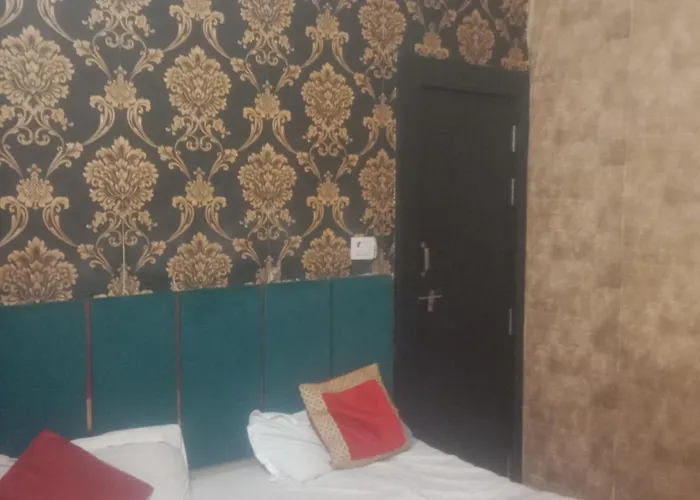 Hotel Maatrika And Banquet