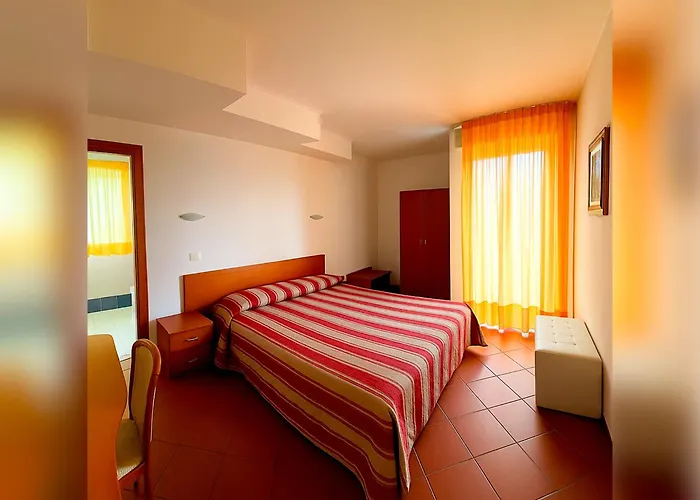Hotel e Appartamenti La Solaria con parcheggio gratuito a soli 450 MT dalla nuova Basilica di Padre Pio