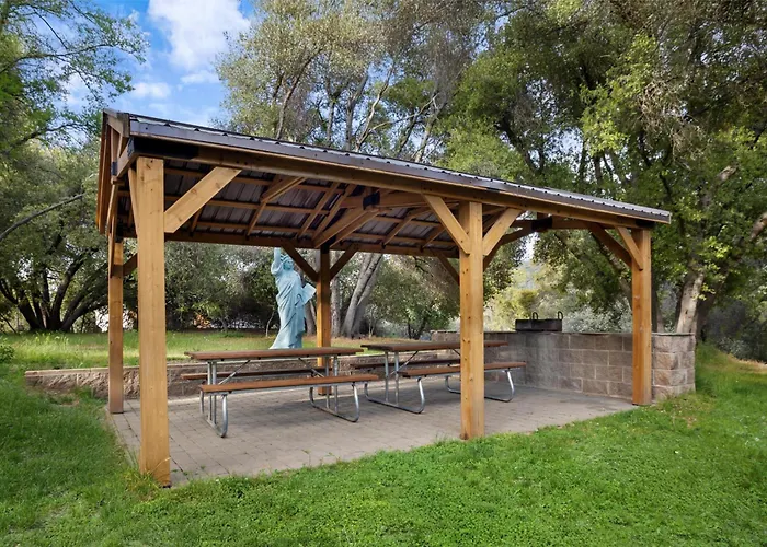Best Western Plus Yosemite Gateway Inn