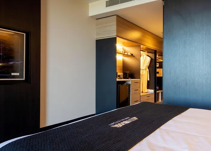 Bridgeport Hotel