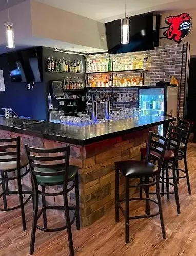 Brush Inn And Suites