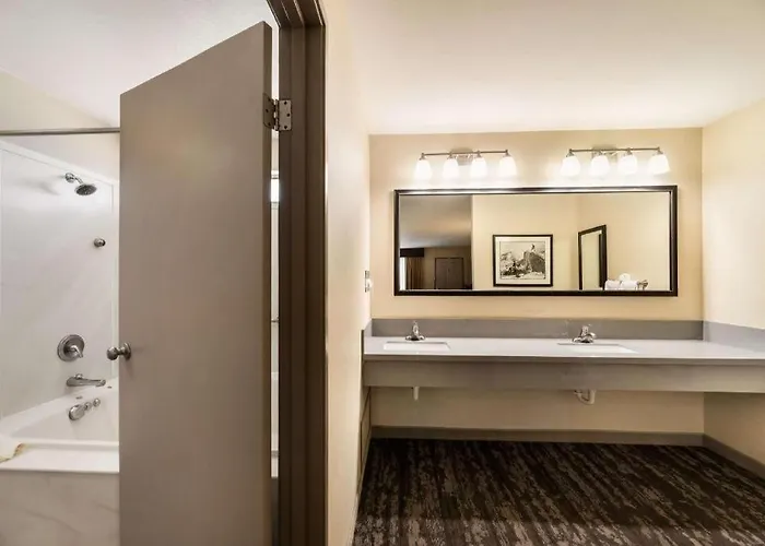 Best Western Frontier Motel