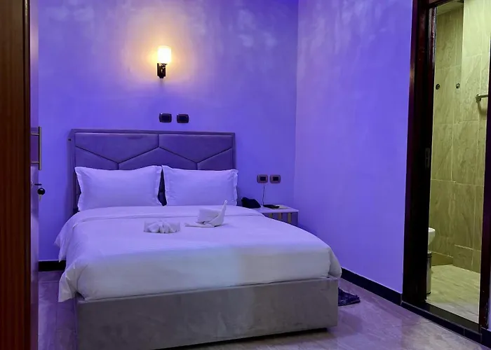 Gillu Hotel