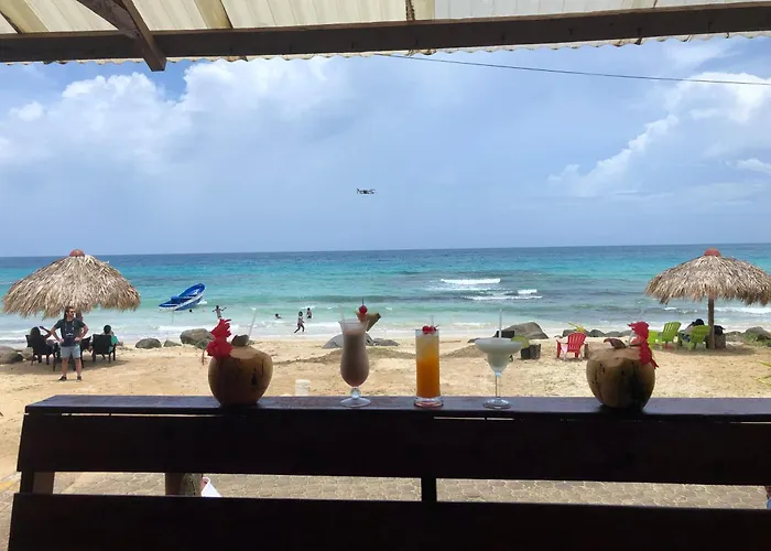 Paraiso Beach Hotel