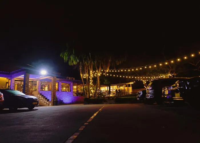 Casa Mia Lodge & Restaurant