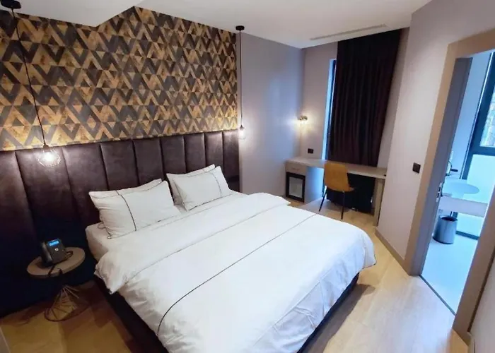 Starlight Hotel