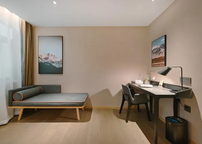 Atour Hotel Beijing Guomao Panjia Yuan