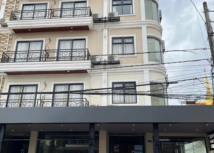 Lucie Hotel