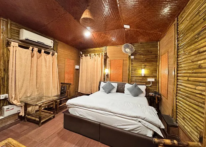 Tourist Pure Veg Hotel And Restaurant