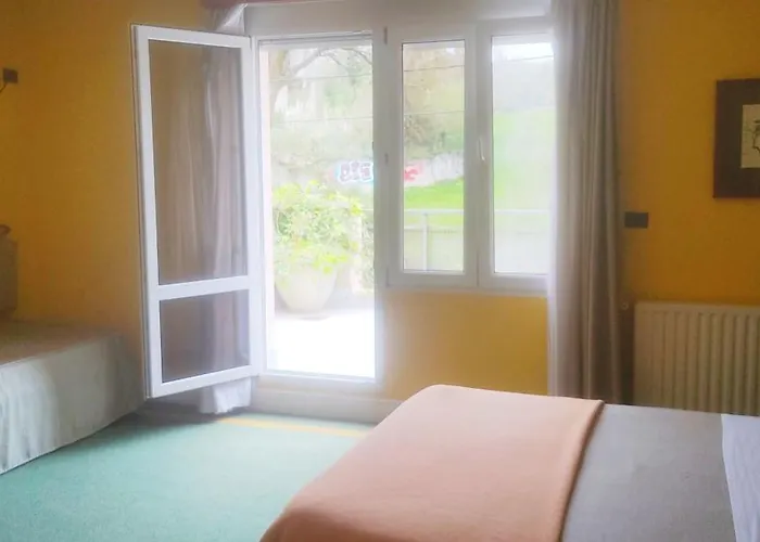 Habitacion Triple Con Banera Y Terraza Hotel Suite Miono