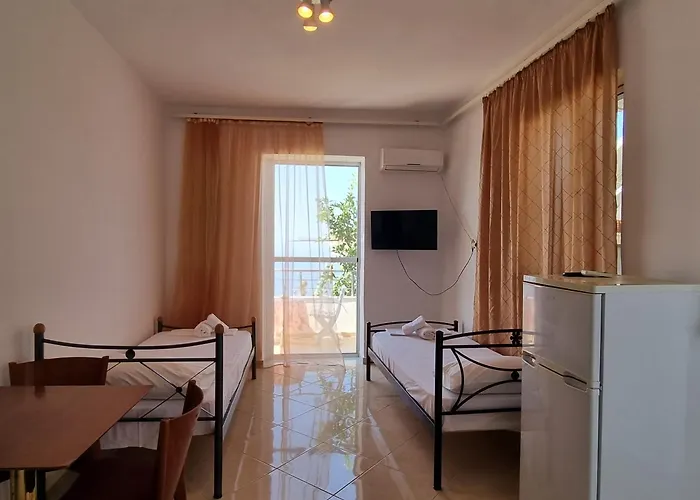 Let Rooms Lukova