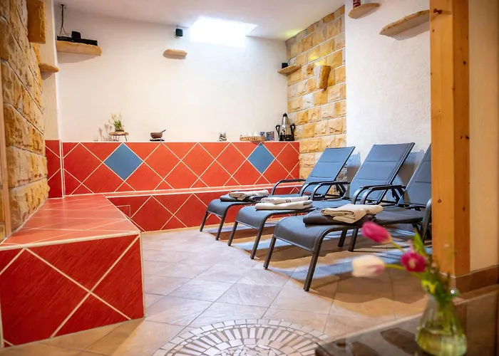 Aara Hotel
