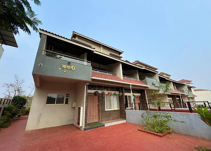 Hotel Sadhana Executive