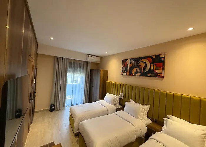 Hotel Saraya