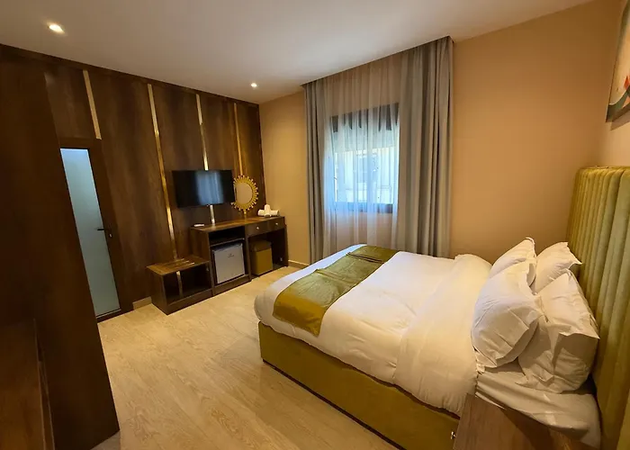 Hotel Saraya