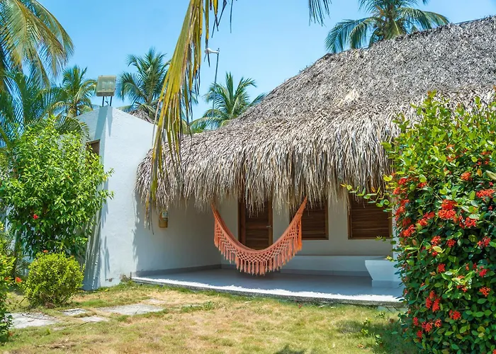 Huku Beach Hostel Palomino