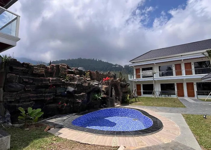 Grand Wijaya Hotel Dan Villa Sarangan