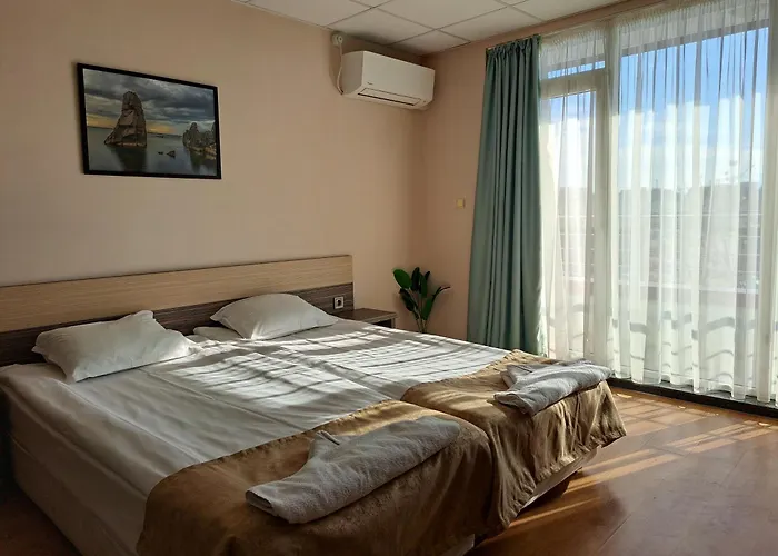 Hotel City