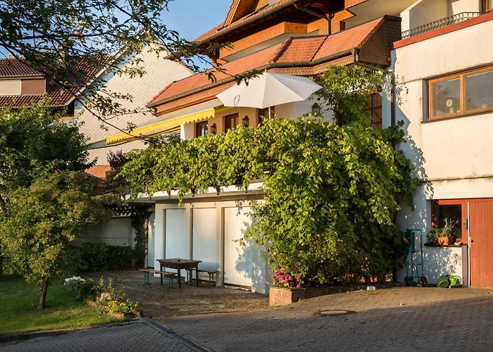Hotel Restaurant Vinothek LAMM
