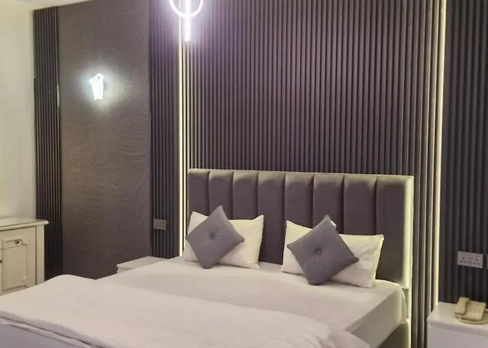 Riyam Hotel