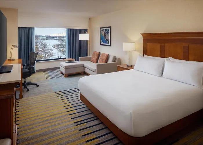 Hilton Garden Inn Portland Downtown Waterfront