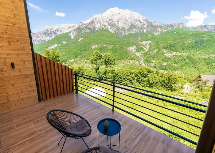 Vidis Chalet Boutique Hotel