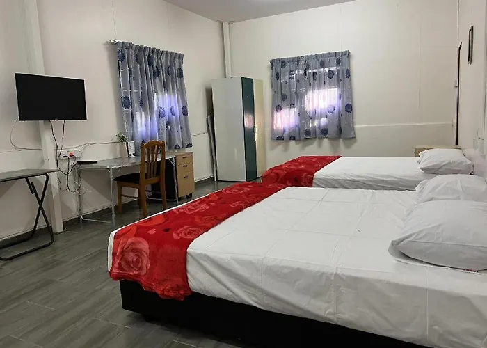 Oyo 90462 Padang Besar Green Inn