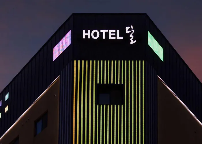 Hotel Moon Cheonan Shinbuldang