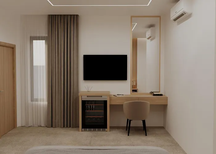 Baz Hotel University District