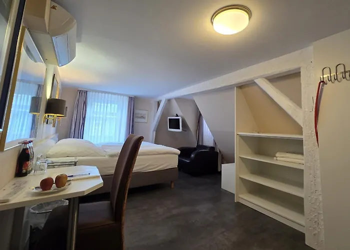 Hotel Garni "Am Ellinger Tor"