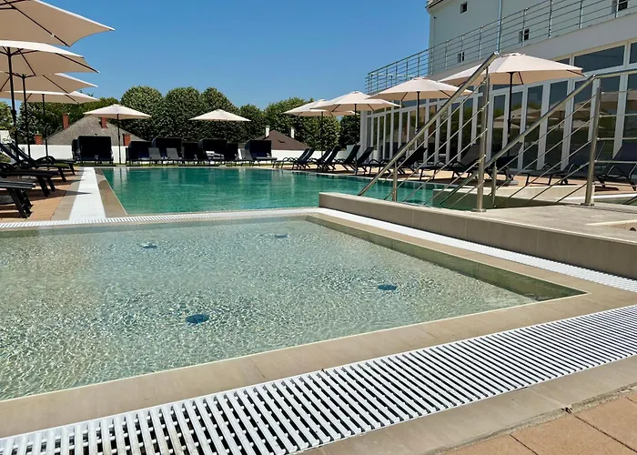 Ce Plaza Hotel