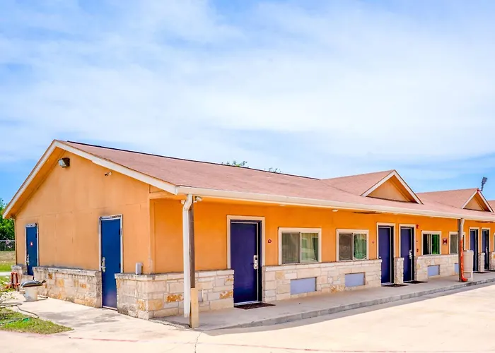 Atria Extended Stays By Oyo Jourdanton