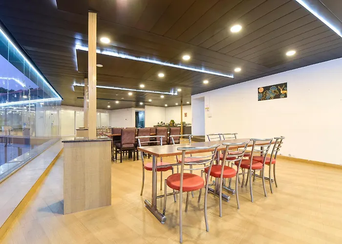 Hotel Rhodo Inn