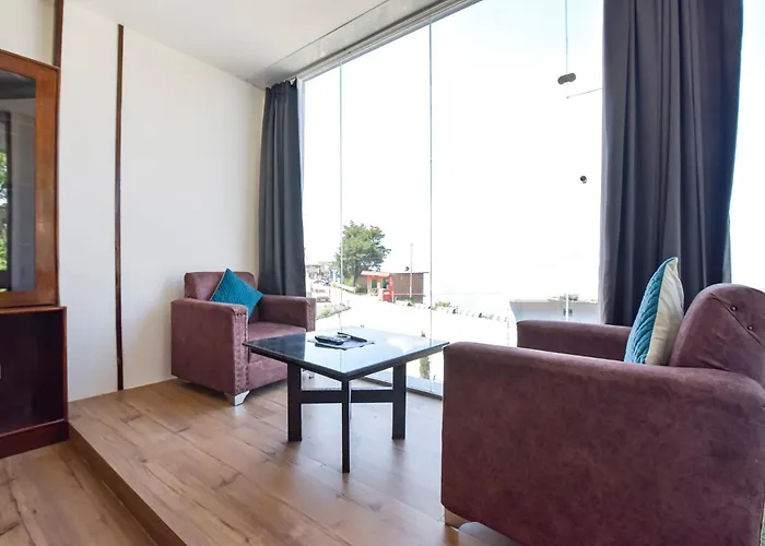 Hotel Rhodo Inn