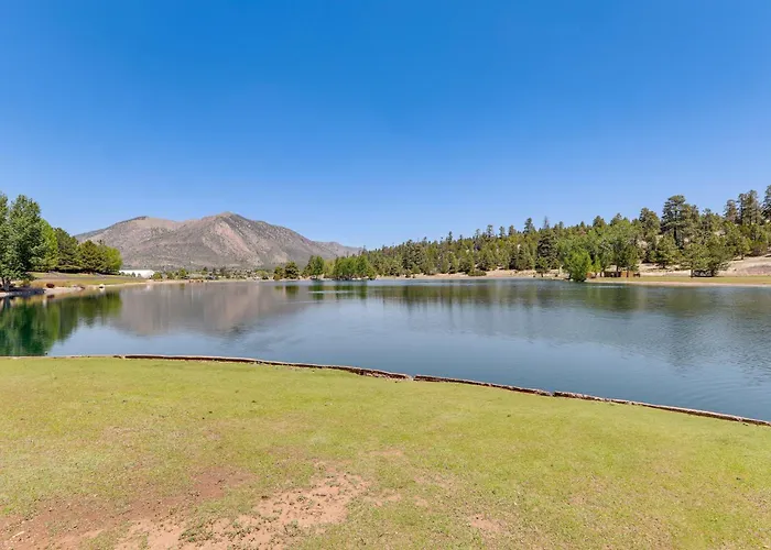 Cozy Flagstaff Condo In Country Club Community!