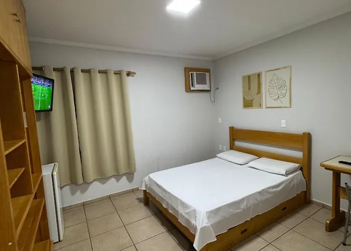 Bica Conveniência e Hotel