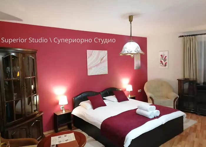 Petkov Family Hotel - Self Check-In