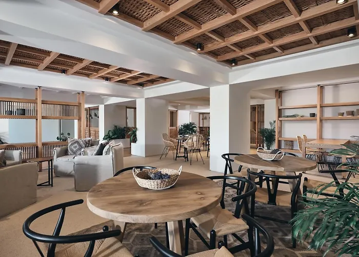 Aqua Bay Suites