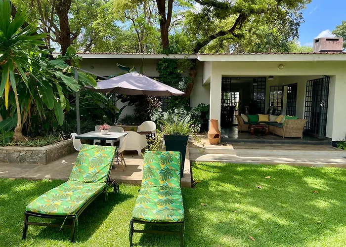 Mitengo House