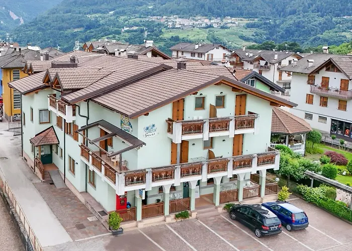 Hc Hotel Garni - Rooms And Apartments