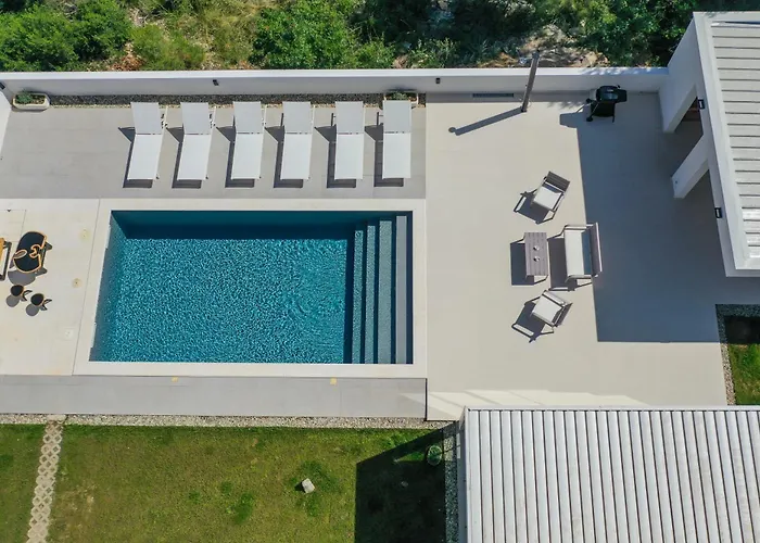 Alba Family Home