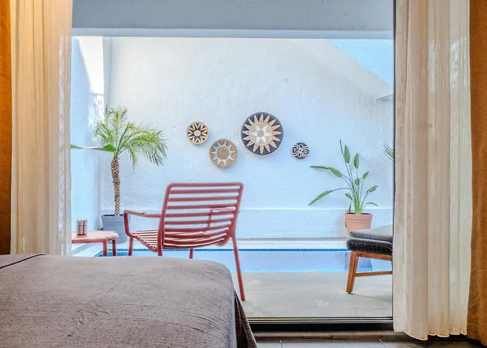 La Casa Marina Suites & Rooms