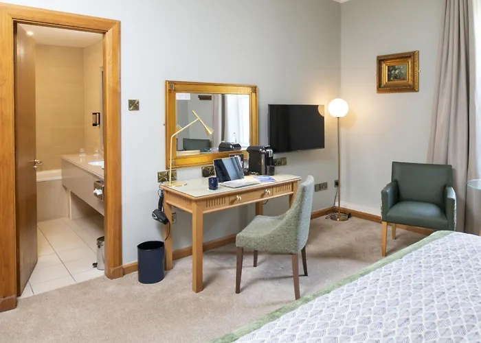 Roganstown Hotel & Country Club