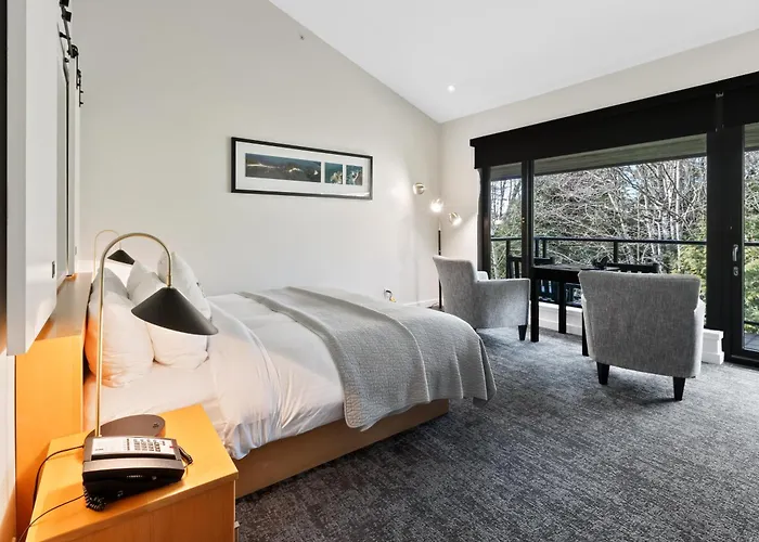 Black Rock Oceanfront Resort